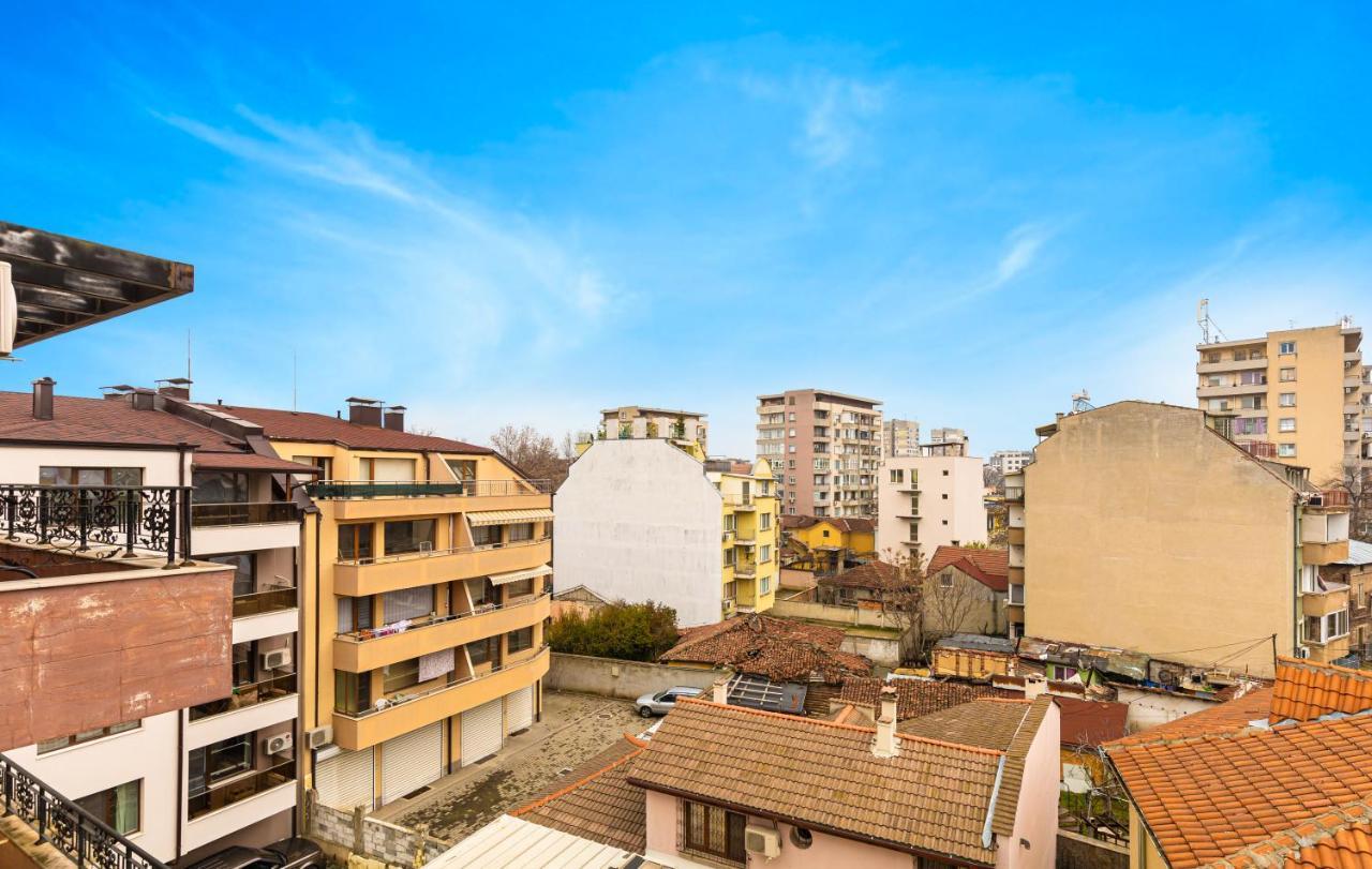 The Walnut 2Bd Apartment Plovdiv Exteriör bild
